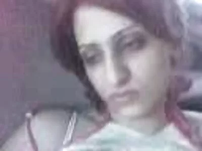 योगादरम्यान सेक्स सुरू होतो