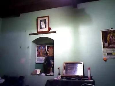 छेदन करणारी मुलगी